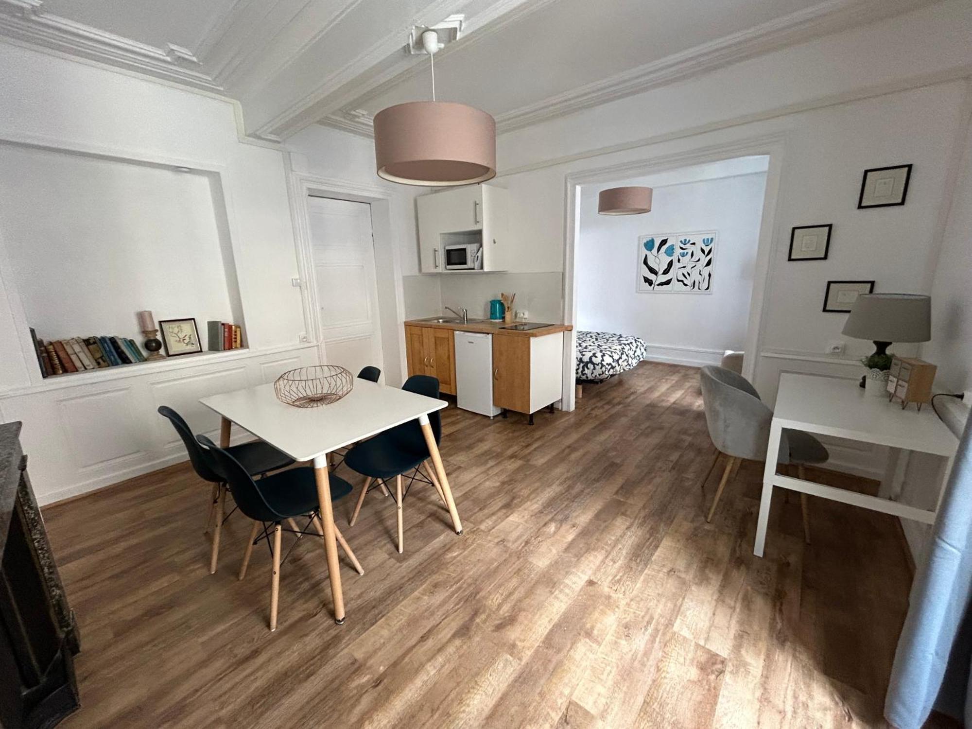 Appartement Cosy Charme Ancien Thizy-les-Bourgs エクステリア 写真